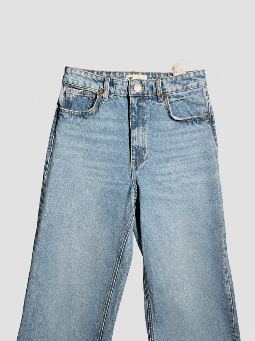 ZARA High Rise Wide Leg Jeans Light Wash Blue Raw Frayed Hem Size 6